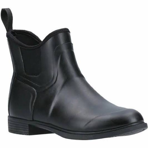 ⬇️ SALE NWB Muck Boots- Size 7 - Picture 2 of 7